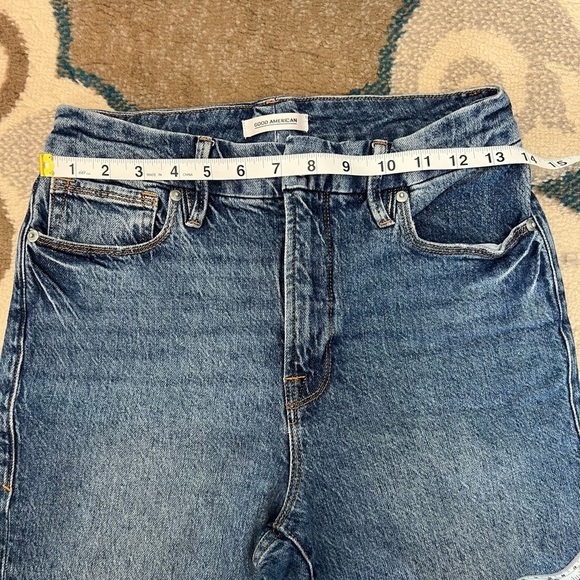 Good American Good Classic Raw Hem High Rise Medium Wash Jeans Size 4 - Picture 9 of 9